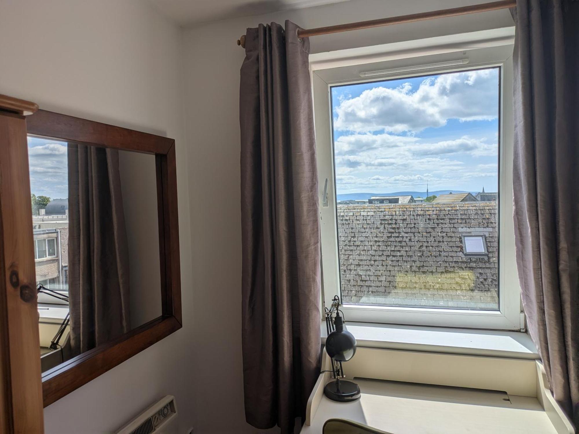 Heart Of City Centre Stunning View Galway Exterior photo